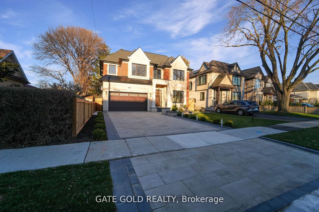 Photo of 203 E Shaver Avenue N, Toronto, ON M9B 4N9 (MLS # W12424344)