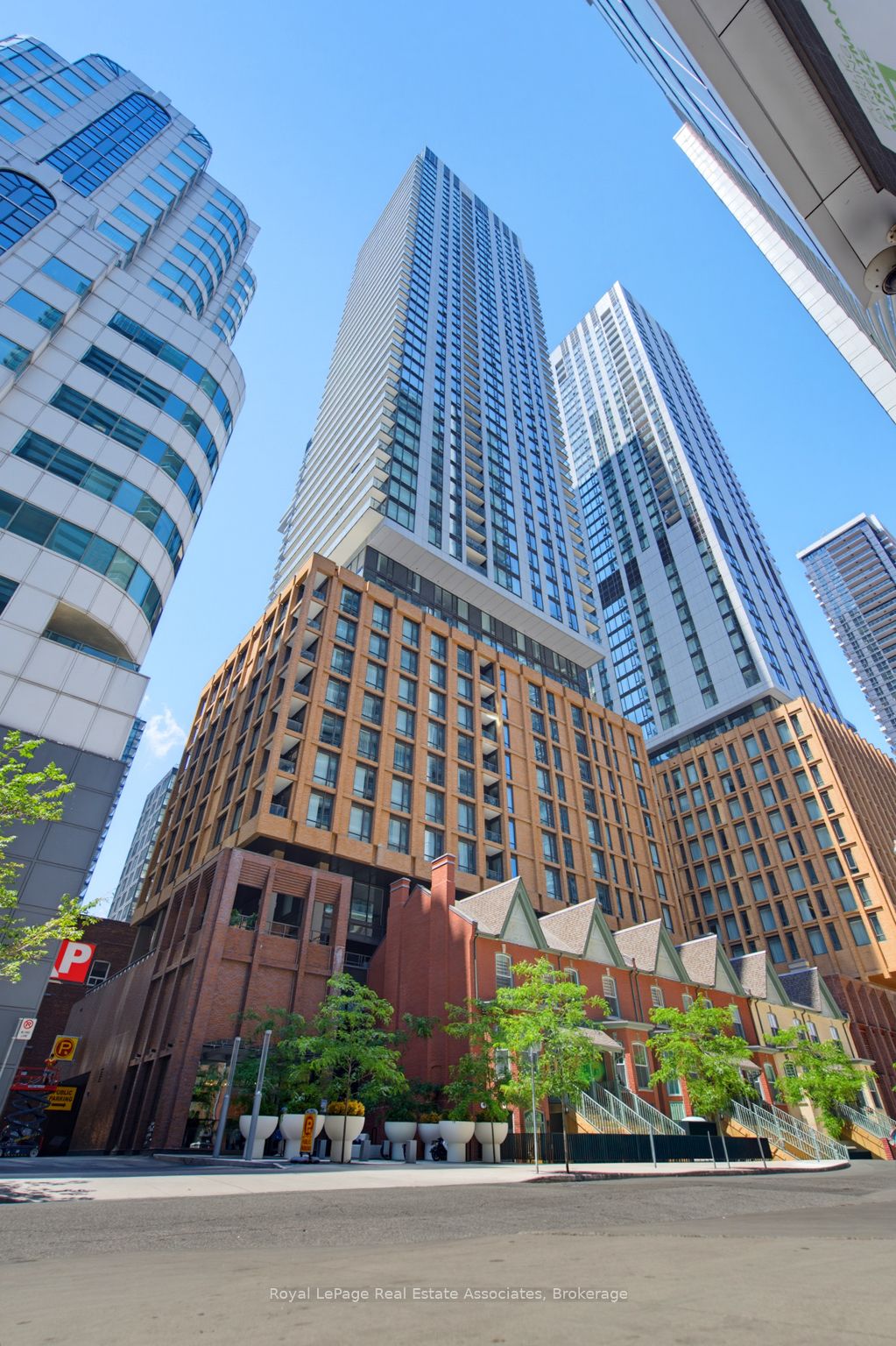 Photo of 8 Widmer Street #2403, Toronto, ON M5V 0W6 (MLS # C13530072)