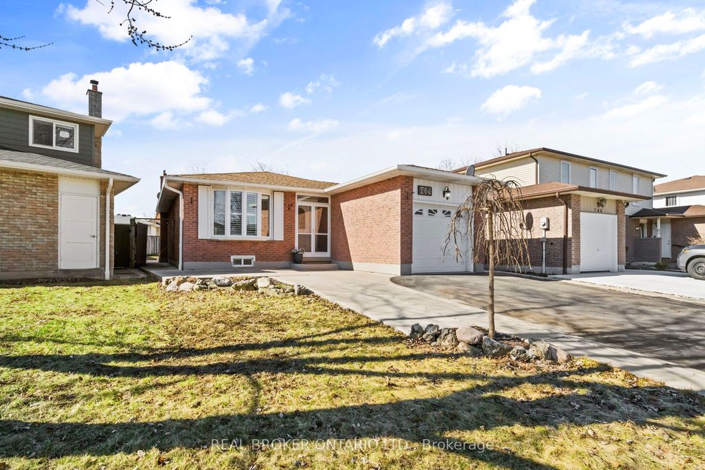 Photo of 704 Coulson Avenue, Milton, ON L9T 4J4 (MLS # W12954532)
