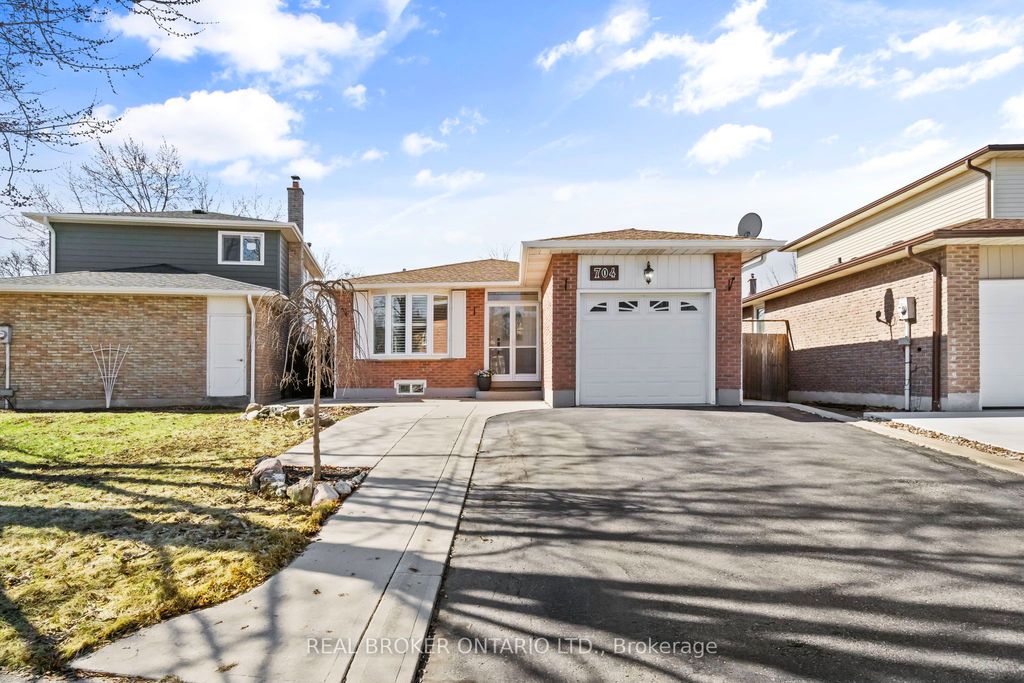 Photo of 704 Coulson Avenue, Milton, ON L9T 4J4 (MLS # W12954532)