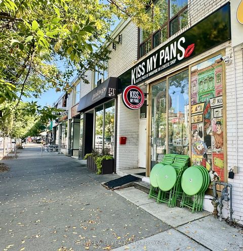 713 College St Street Toronto ON M6G 1C2