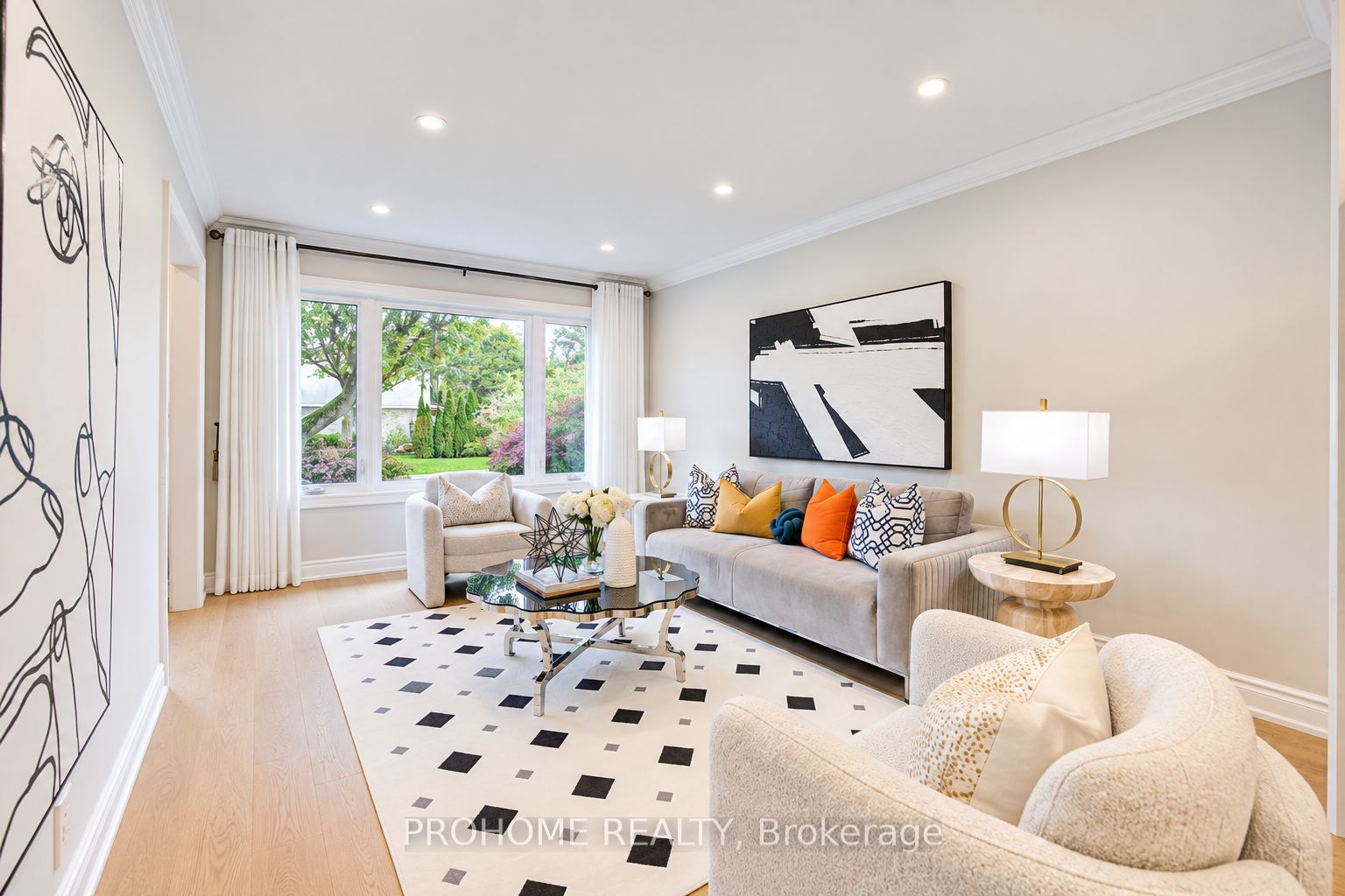 36 Summerfeldt Crescent