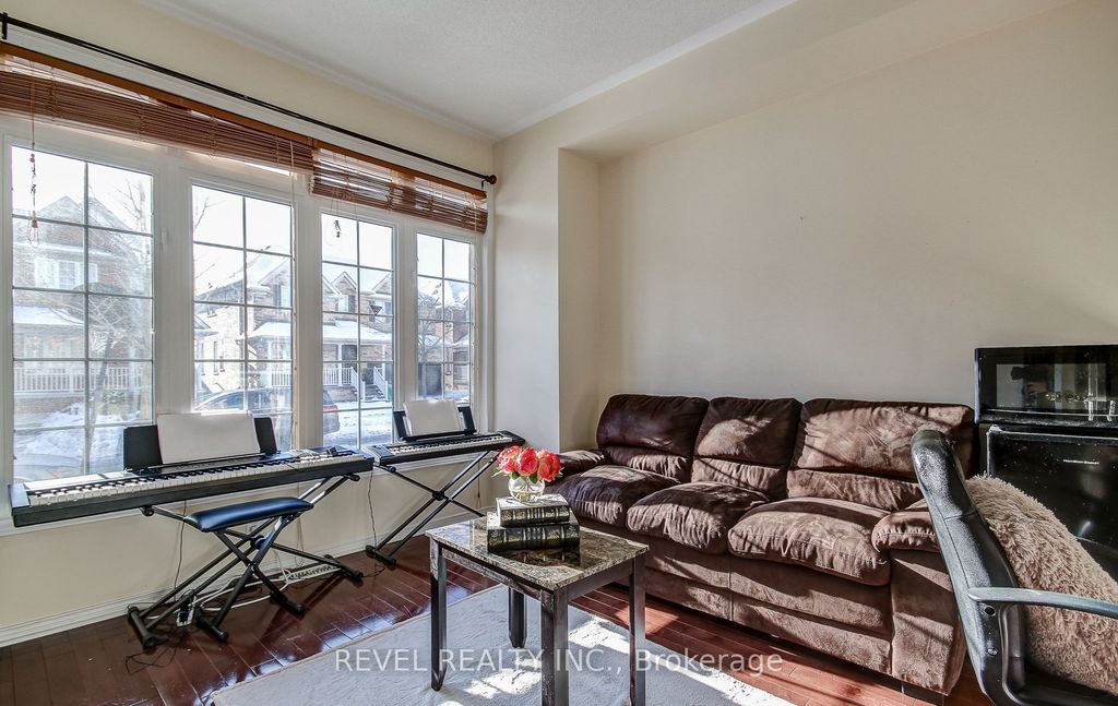 Photo of 5 Treegrove Crescent, Brampton, ON L7A 3X8 (MLS # W12670282)