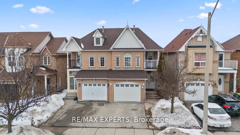 62 Colonial Crescent
