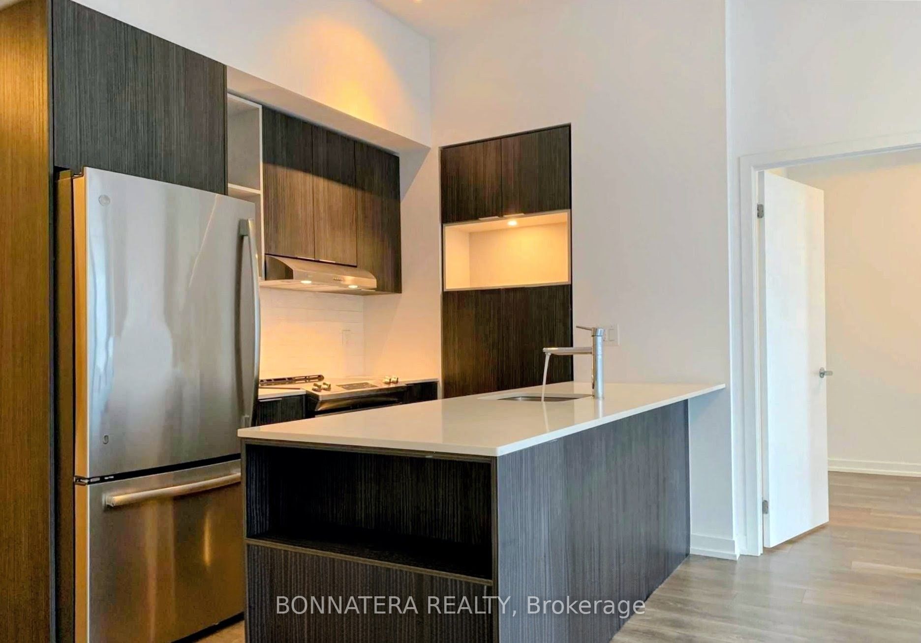 2520 Eglinton Avenue W 1801