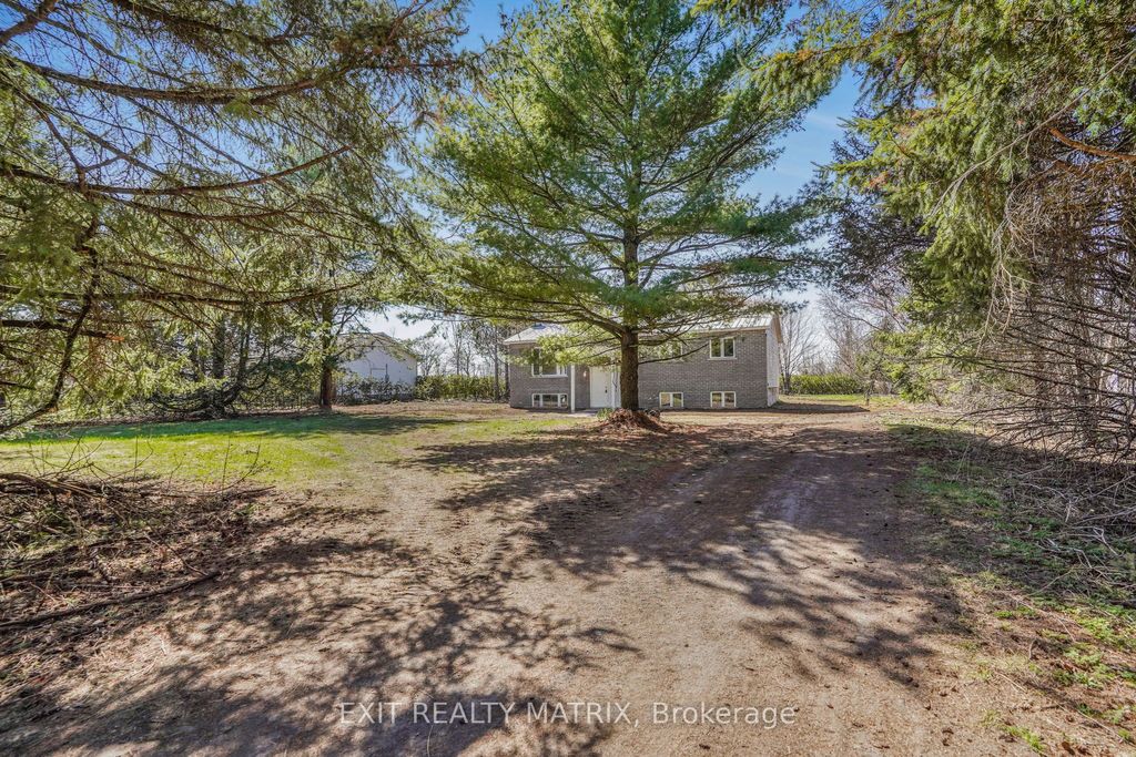 Photo of 1630 Gourley Road, East Hawkesbury, ON K6A 2R2 (MLS # X13059698)