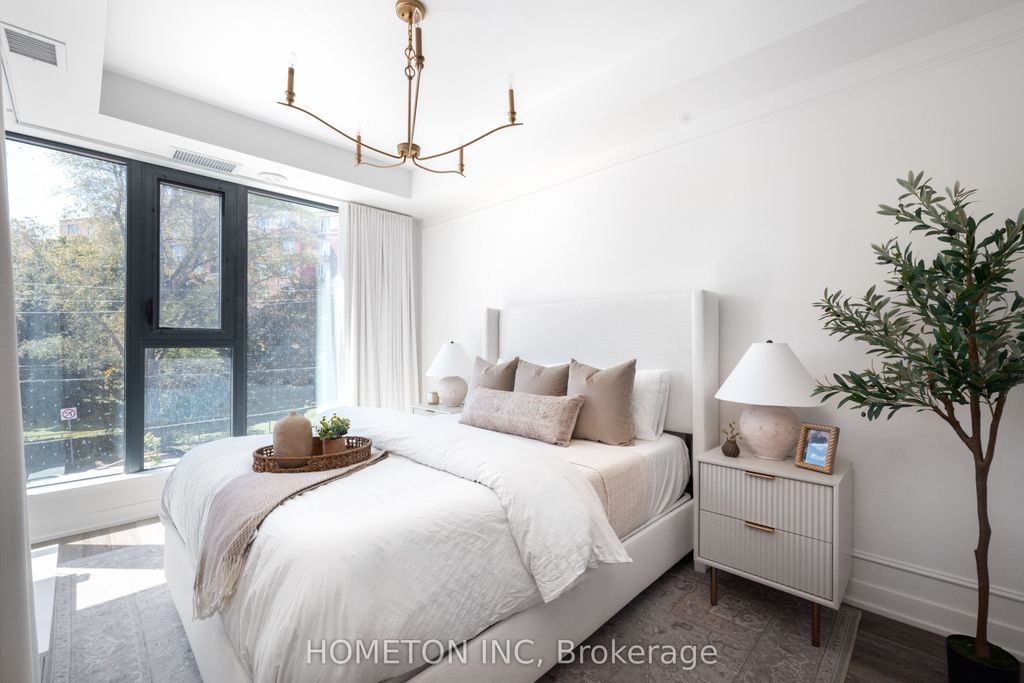 Photo of 254 Lawrence Avenue W #TH102, Toronto, ON M5M 1B1 (MLS # C12413881)