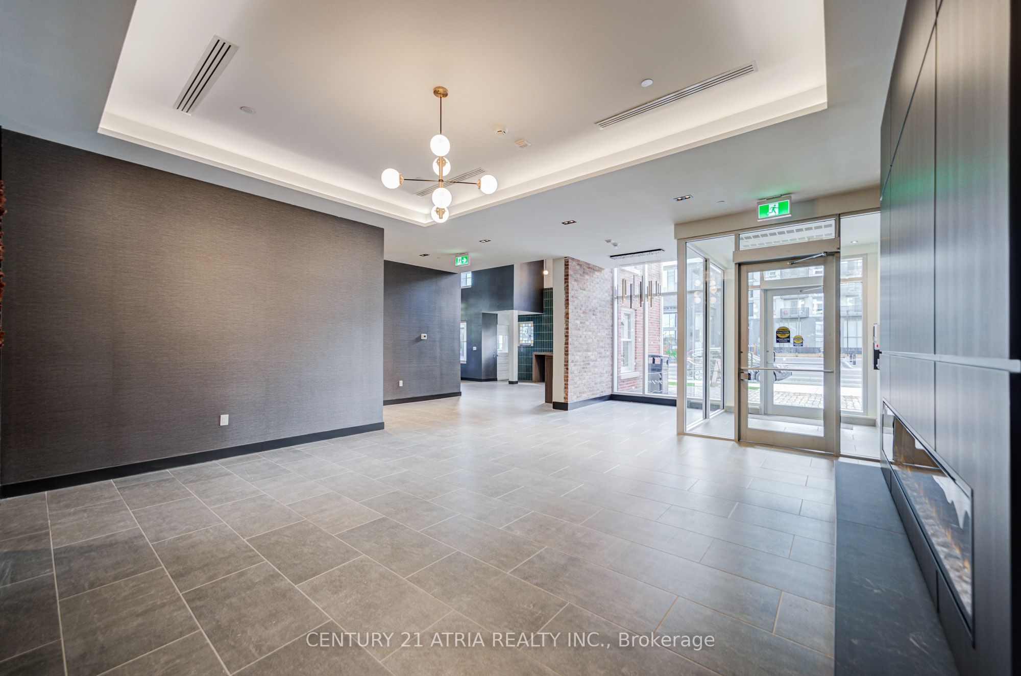 2475 Old Bronte Road 807