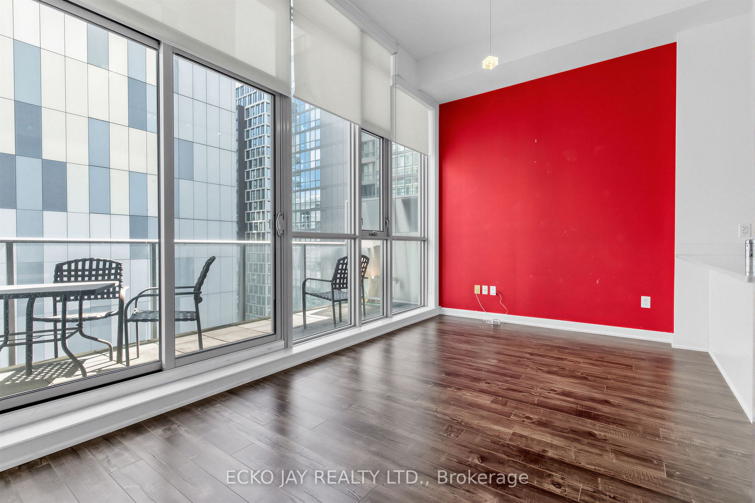 375 King Street W 3506