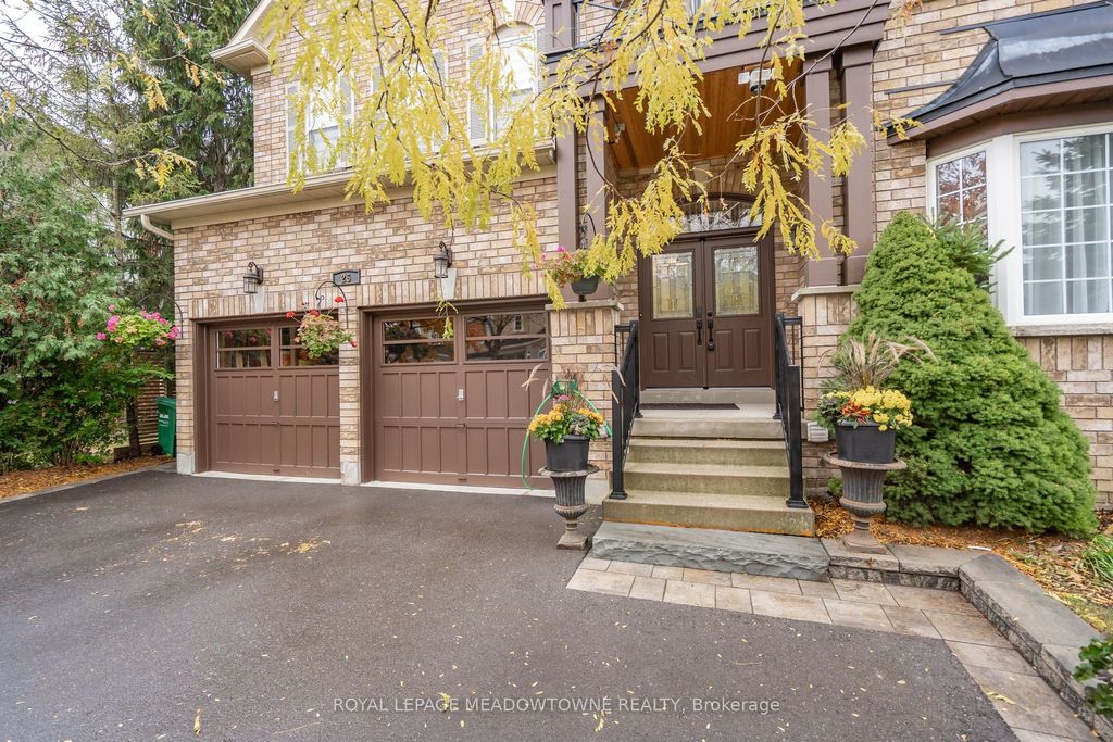 Photo of 26 Emperor Drive, Brampton, ON L6P 1X5 (MLS # W12784144)