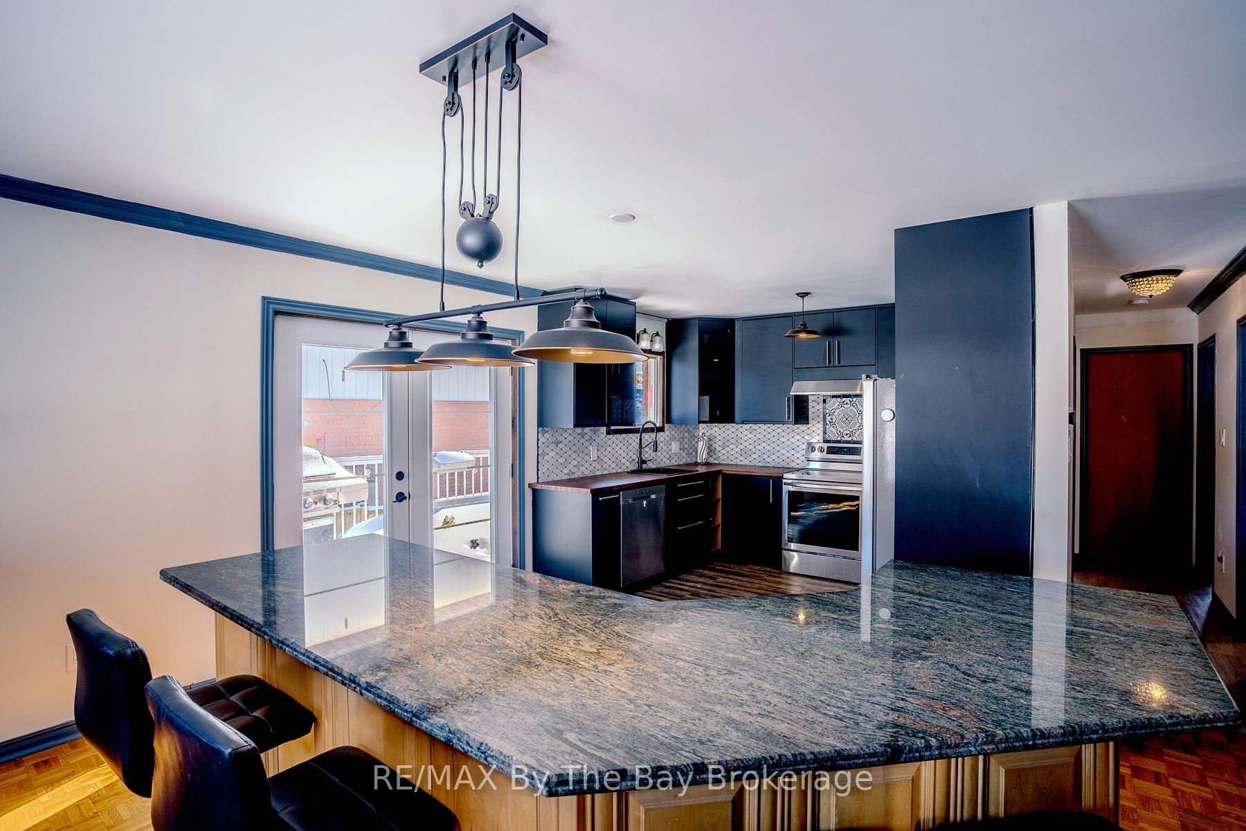 247 Simcoe Street