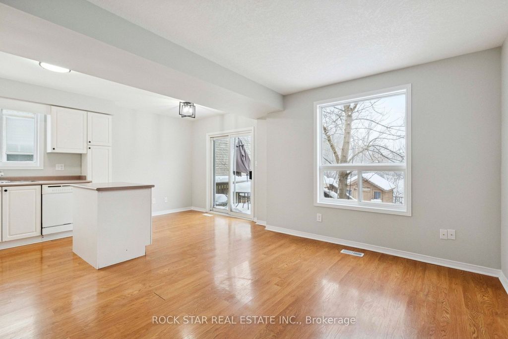 Photo of 64 Dawn Ridge Drive, Kitchener, ON N2N 3J5 (MLS # X12729966)