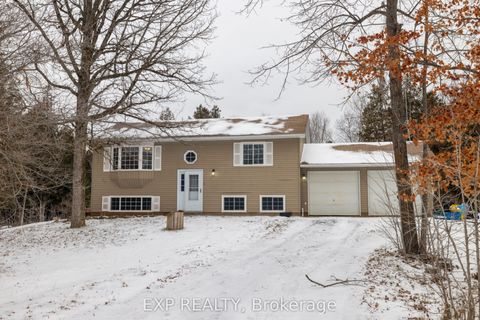 Photo of 1908 Nolan's Road, R.R.#6 Road, Montague, ON K7A 4S6 (MLS # X12650044)