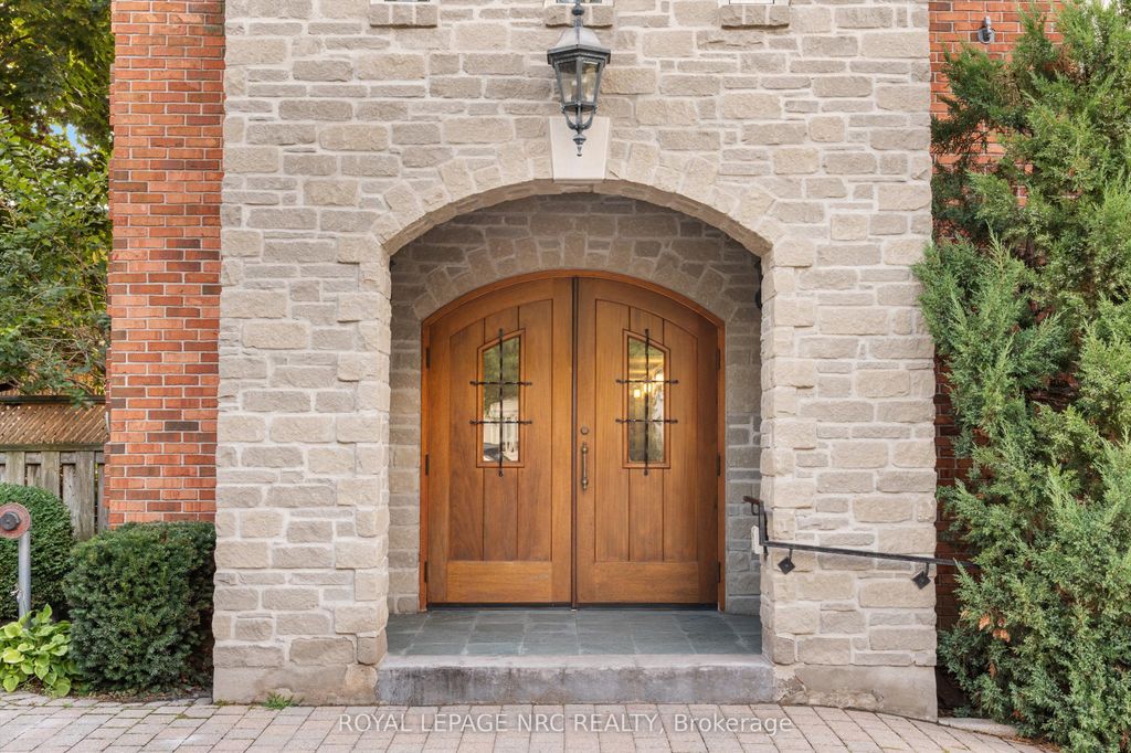 Photo of 55 Main Street #101, St. Catharines, ON L2N 4T8 (MLS # X12573620)