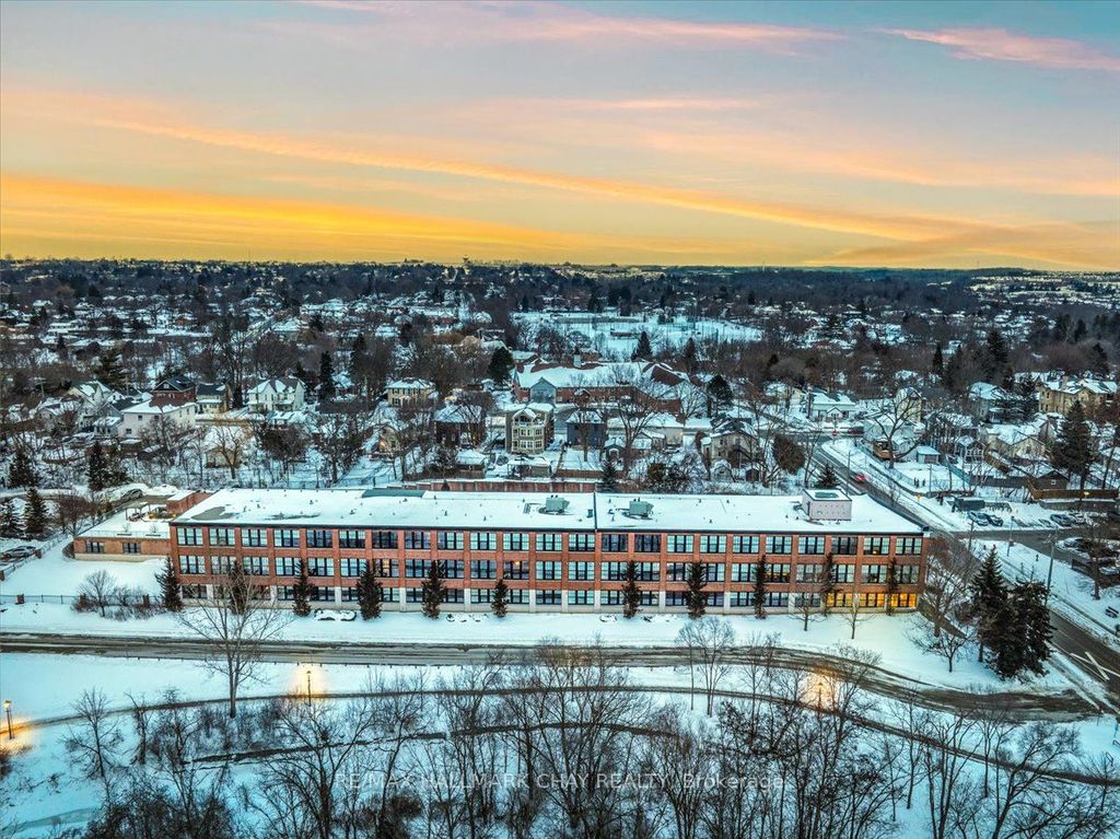 Photo of 543 Timothy Street #106, Newmarket, ON L3Y 1R1 (MLS # N12908776)