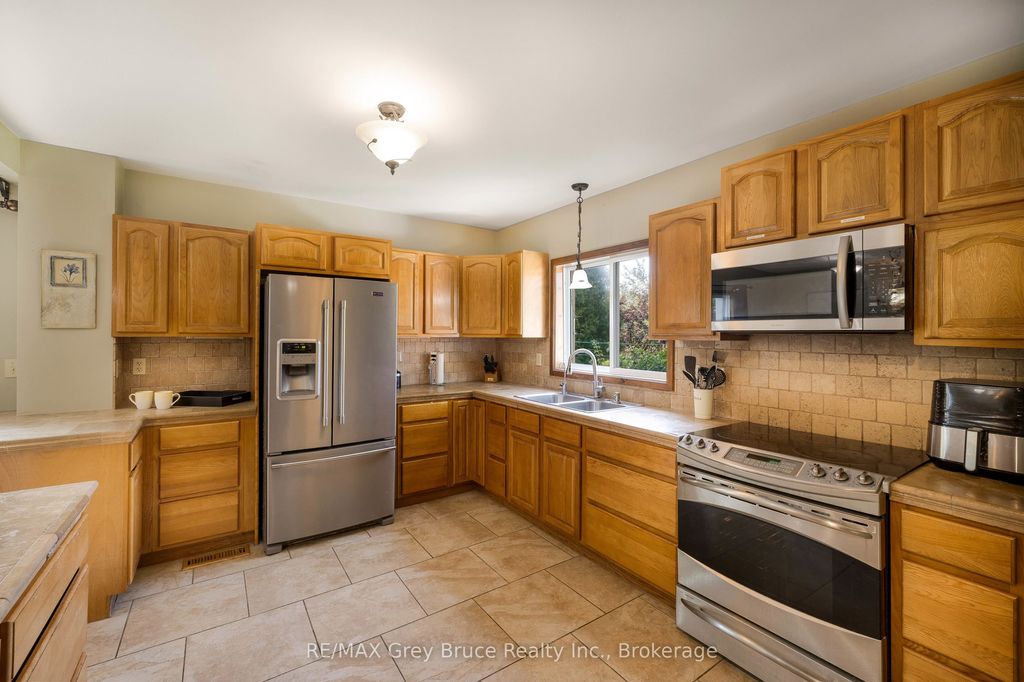 Photo of 7011 Highway 6 N/A, Northern Bruce Peninsula, ON N0H 2R0 (MLS # X12413523)