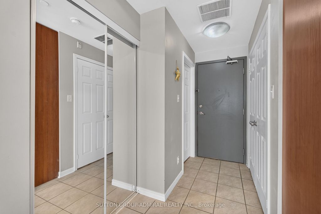 Photo of 3075 Thomas Street #213, Mississauga, ON L5M 0L8 (MLS # W13598118)