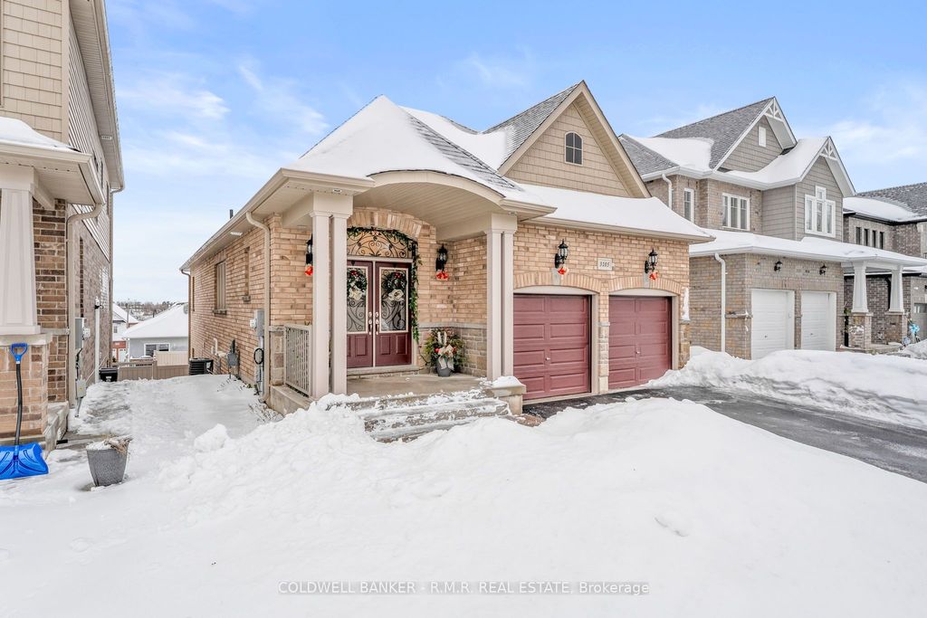 Photo of 3105 Monarch Drive E, Orillia, ON L3V 8K3 (MLS # S12653598)