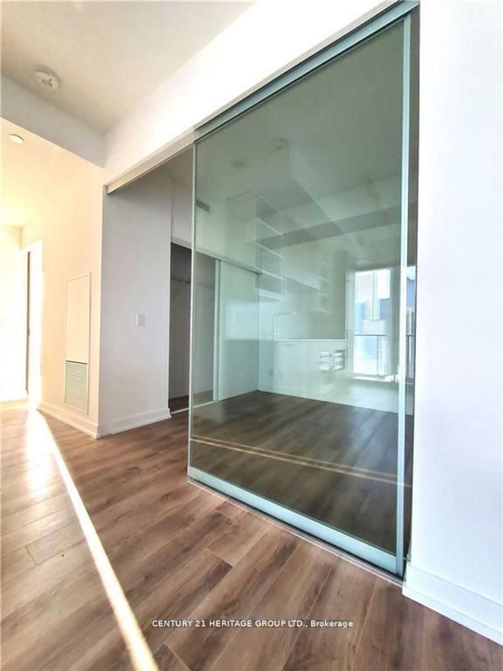 Photo of 20 Edward Street #2210, Toronto, ON M5G 0C5 (MLS # C12686828)