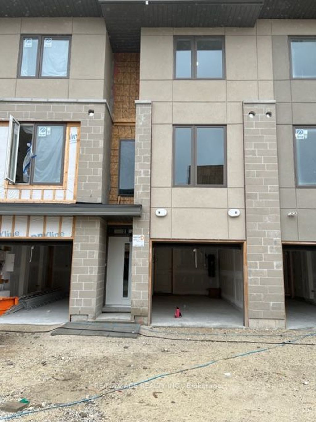 Photo of 4 Winters Crescent N #16, Collingwood, ON L9Y 5B4 (MLS # S12744384)