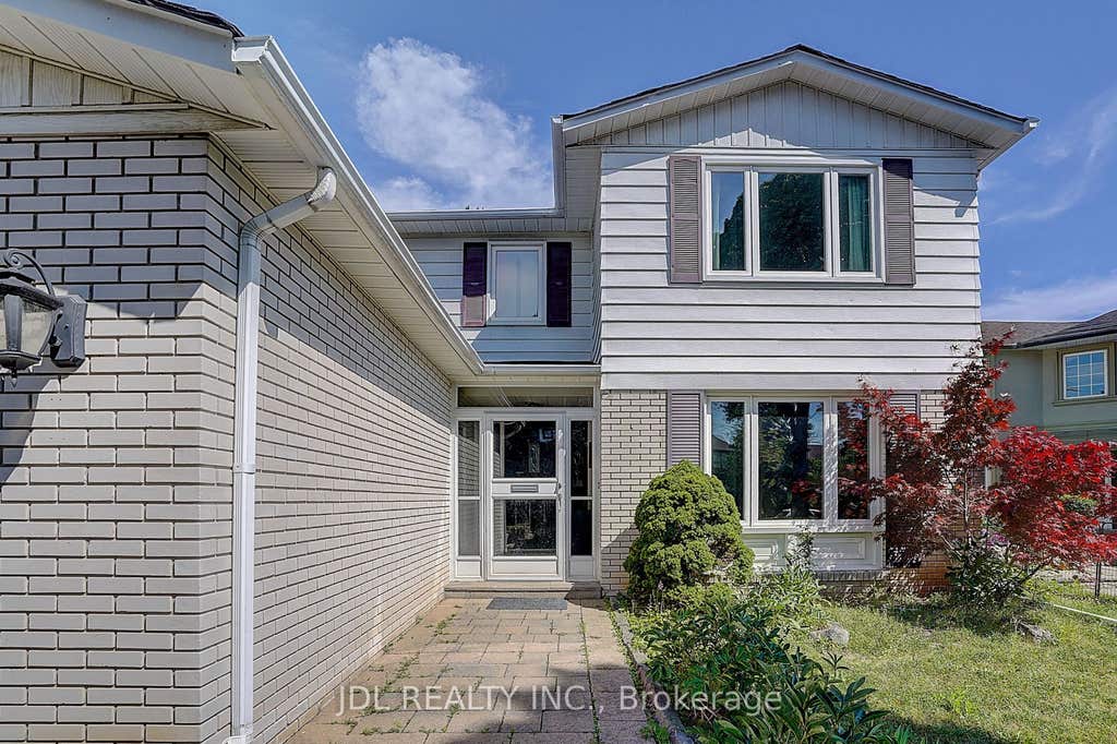 Photo of 20 Mossgrove Trail, Toronto, ON M2L 2W3 (MLS # C13570564)