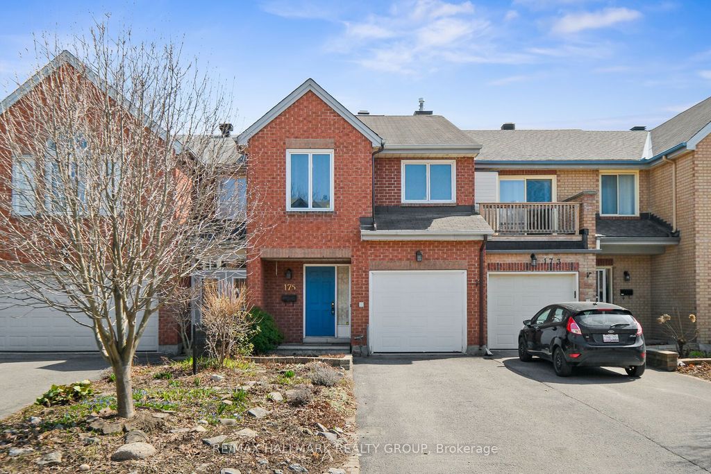 Photo of 175 Dunbarton Court, Manor Park - Cardinal Glen and Area, ON K1K 4L7 (MLS # X13038550)