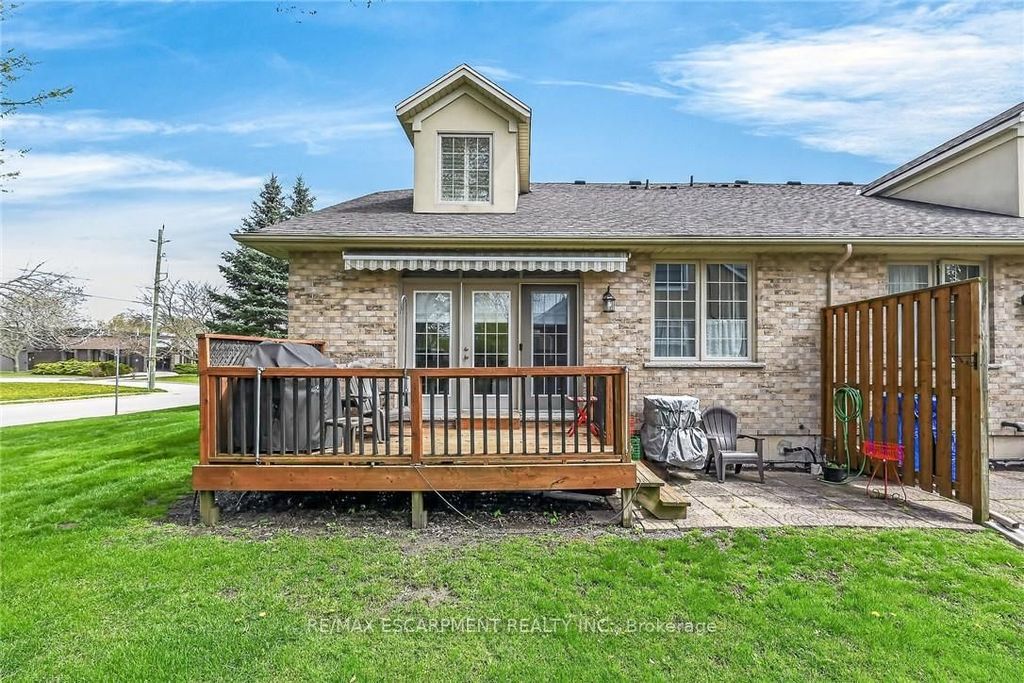 Photo of 1041 Pine Street S #22, Haldimand, ON N1A 2N1 (MLS # X13107428)