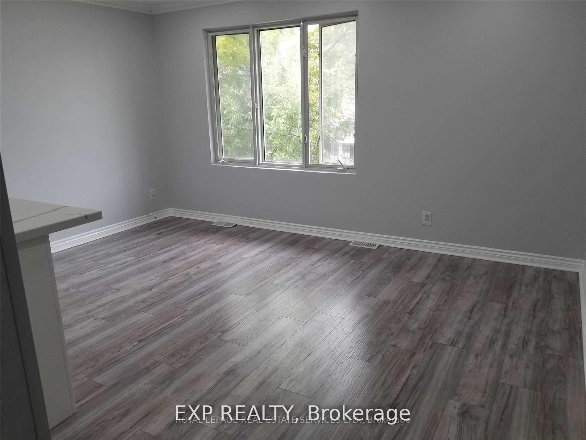 33 Mitchell Avenue Upper