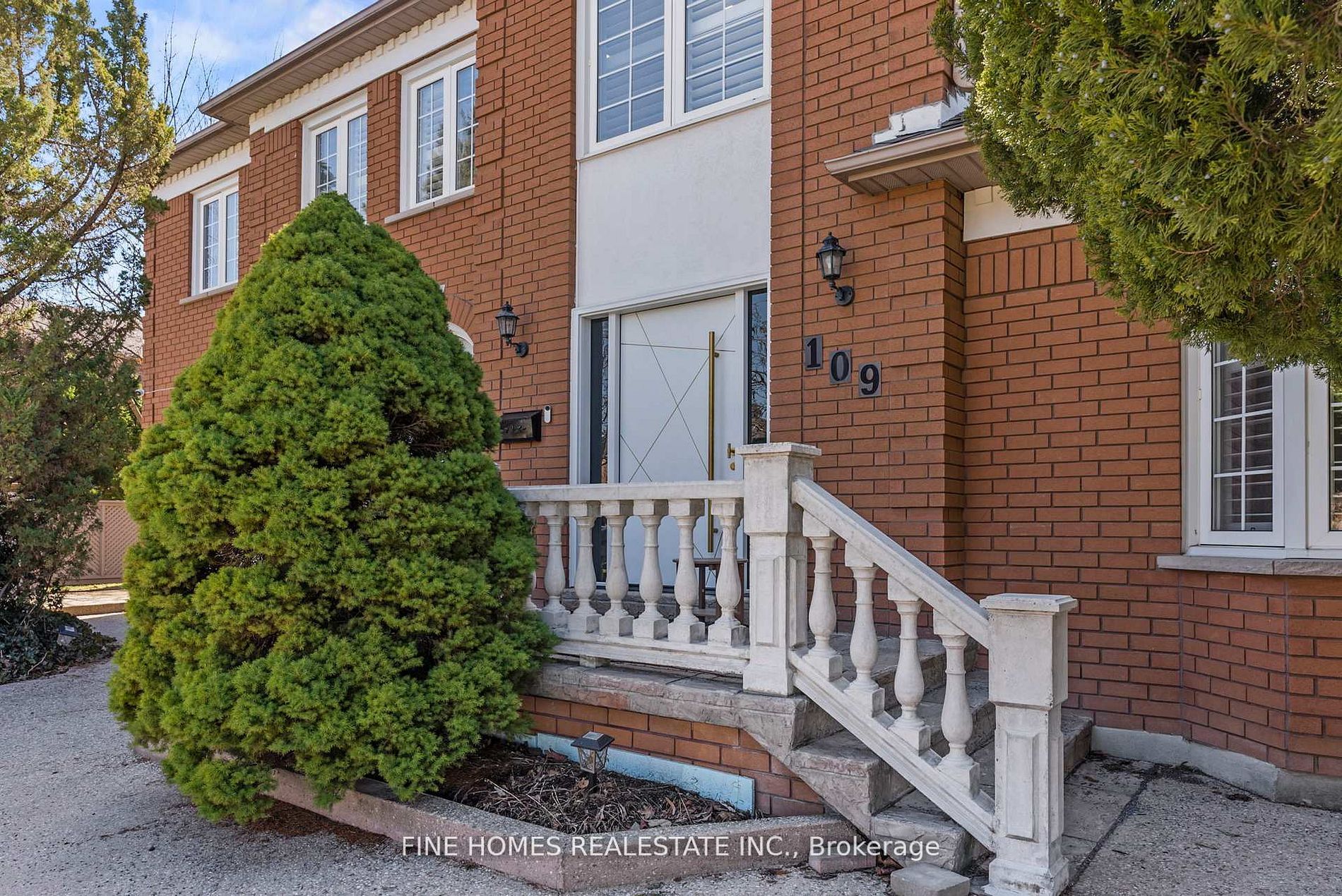 109 Angelina Avenue