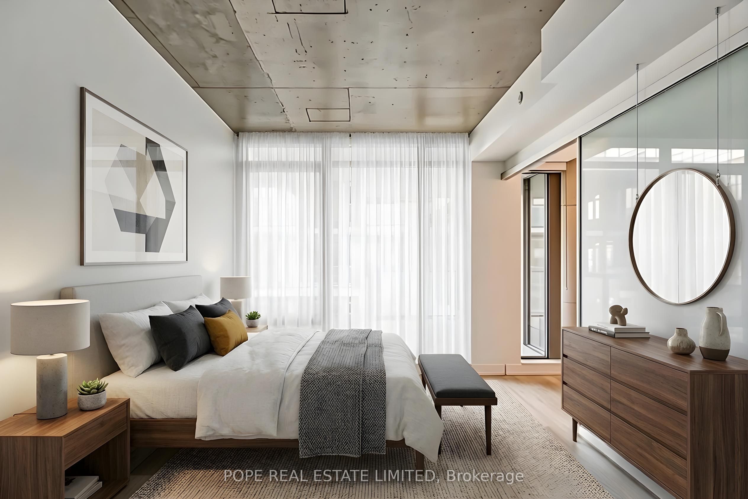 560 King Street W 726