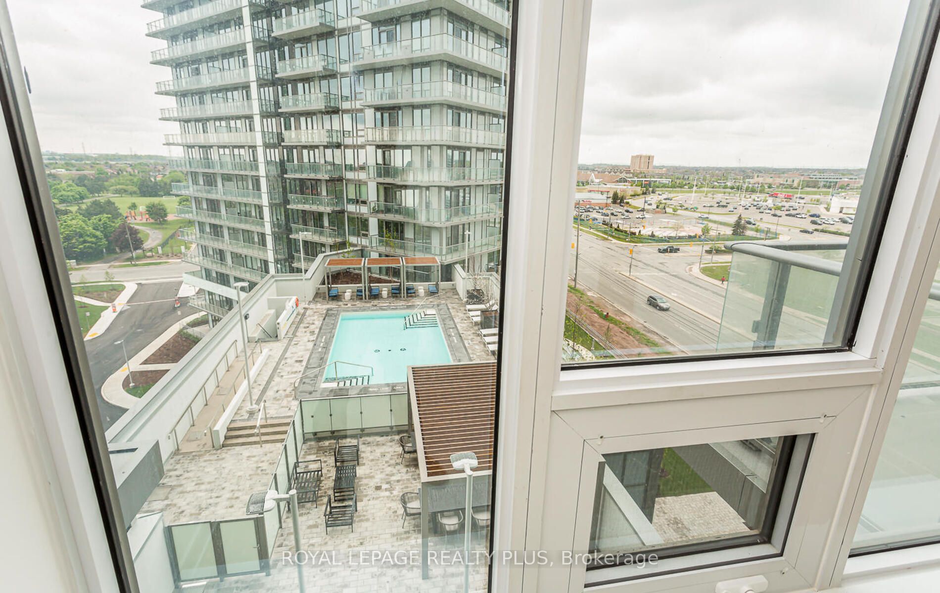 4675 Metcalfe Avenue 806