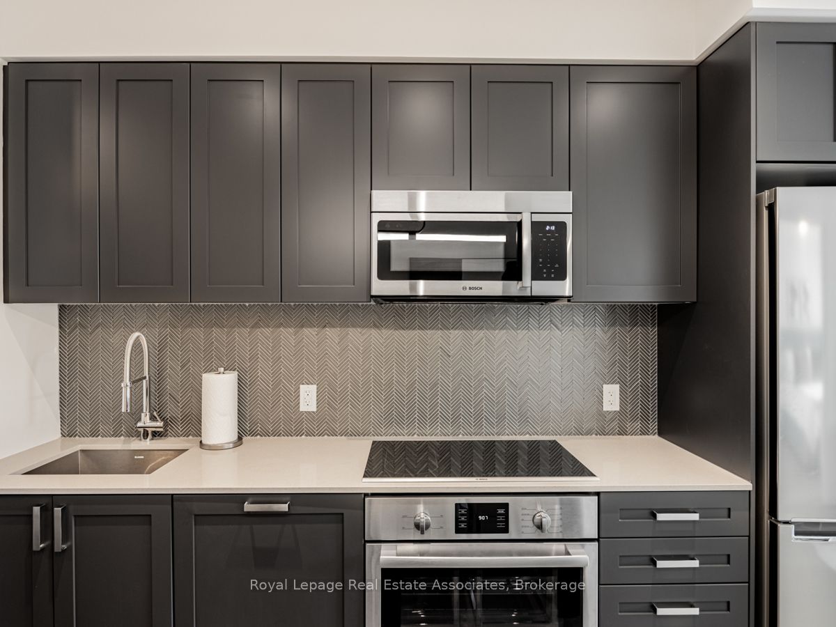 293 The Kingsway N/A 217