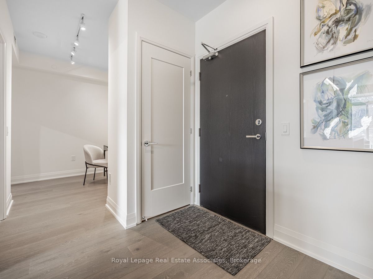 293 The Kingsway N/A 217