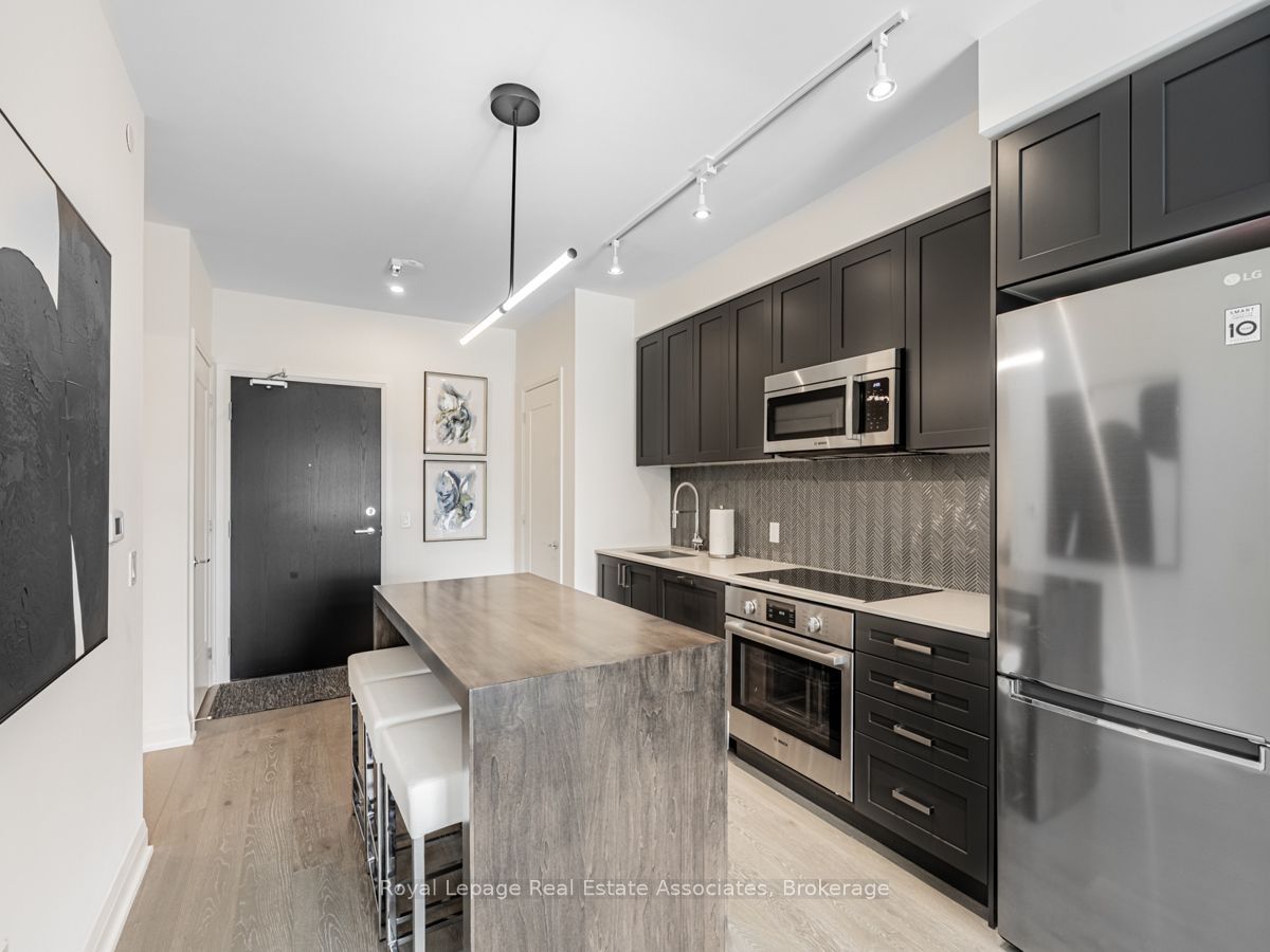 293 The Kingsway N/A 217