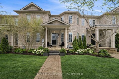 34 Castle Park Boulevard Vaughan ON L4H 1M4