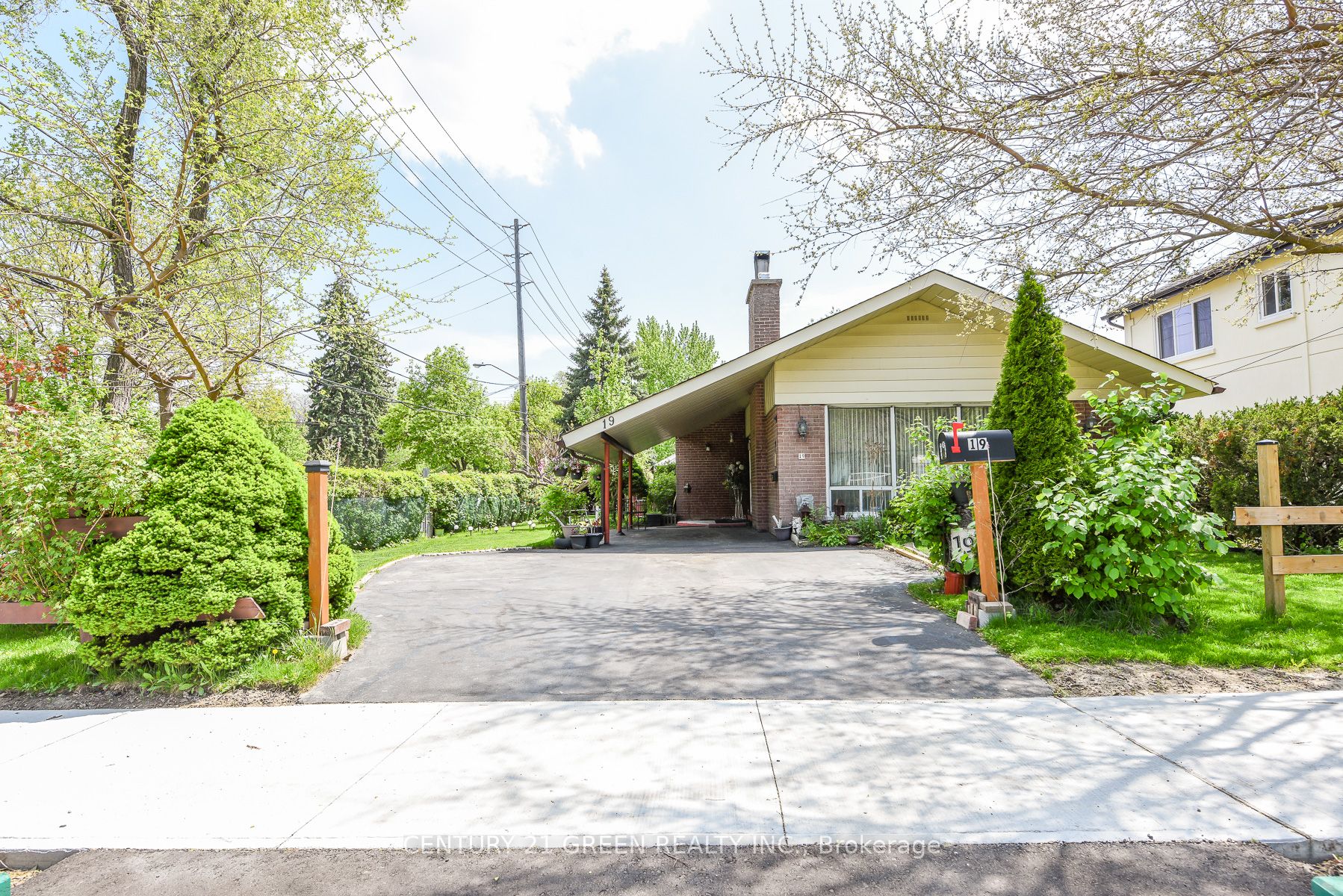19 Eriksdale Road
