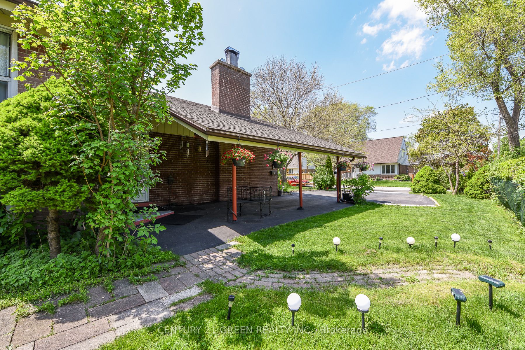 19 Eriksdale Road