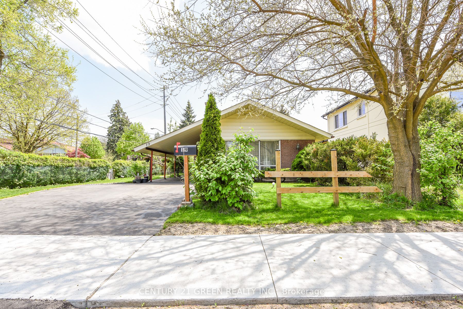 19 Eriksdale Road