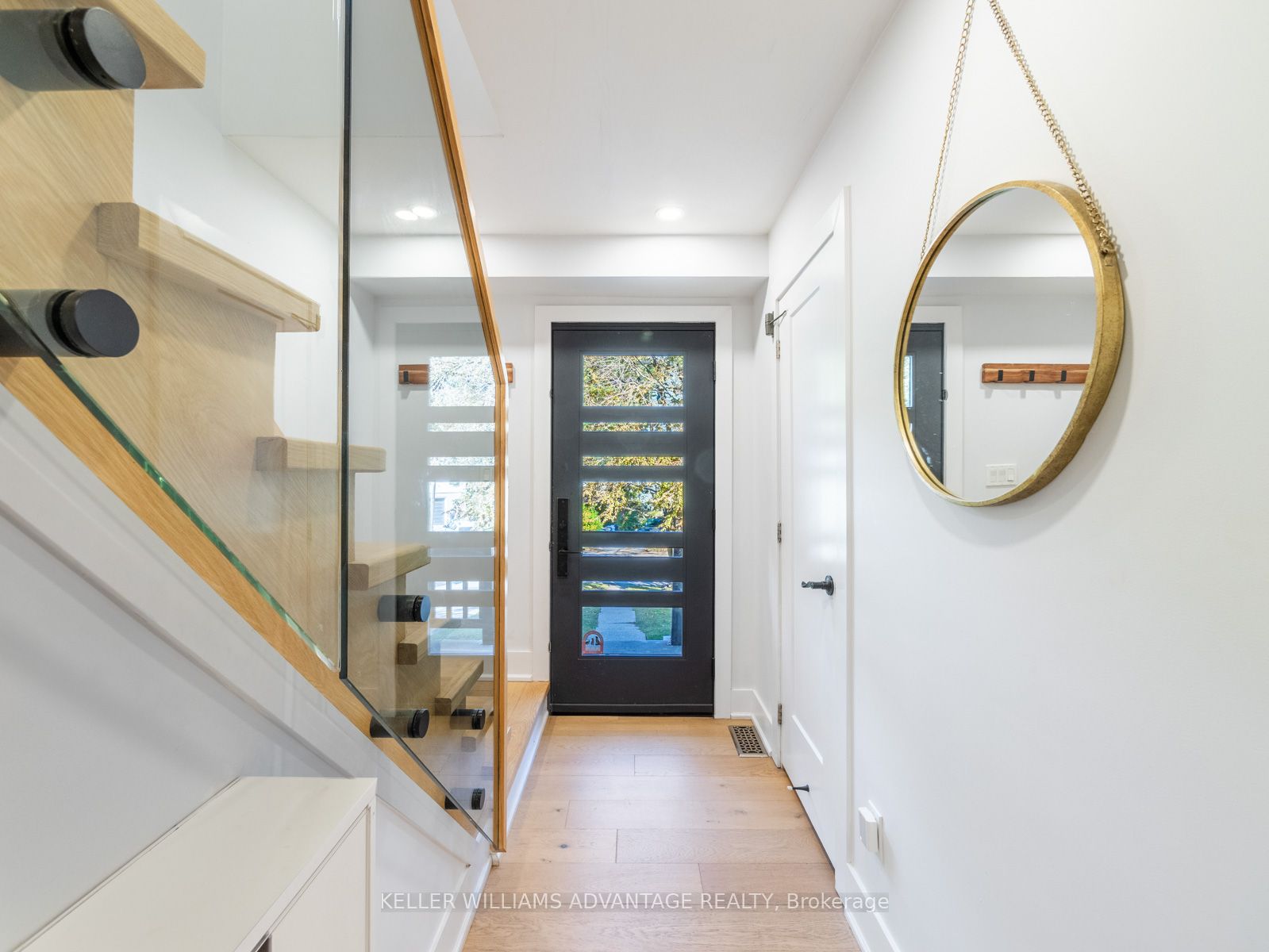 93 Glen Davis Crescent