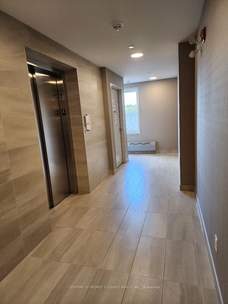 58 Sky Harbour Drive 414