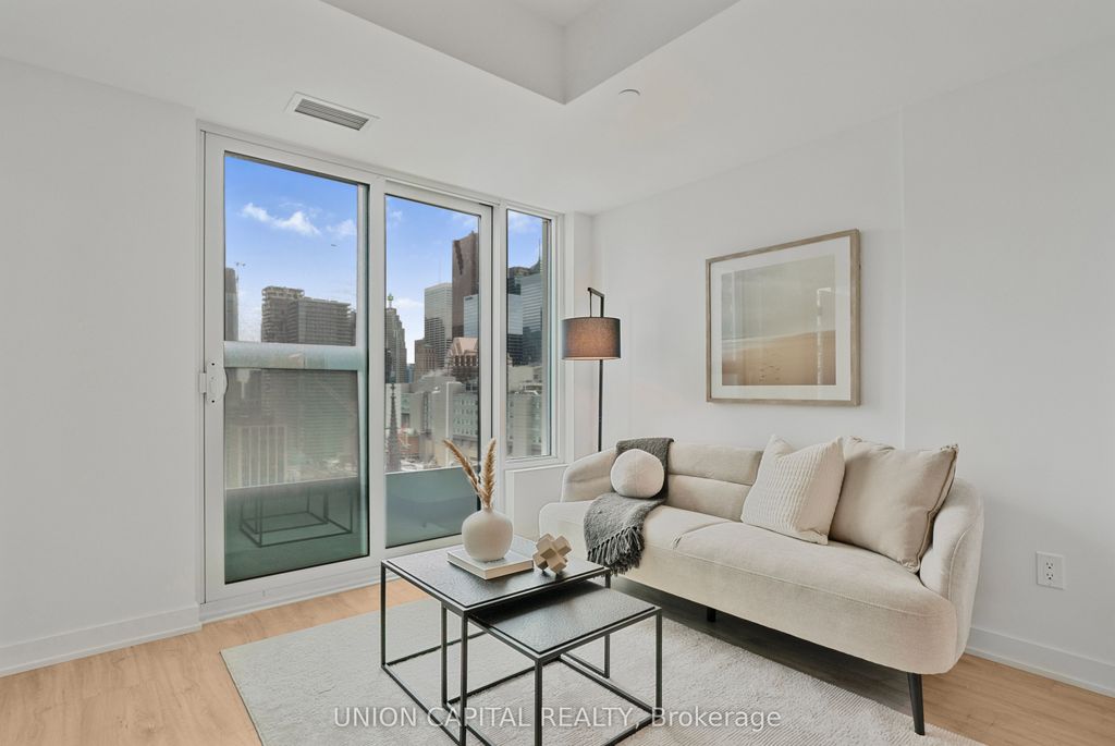 Photo of 252 Church Street #2711, Toronto, ON M5B 0E6 (MLS # C13030994)