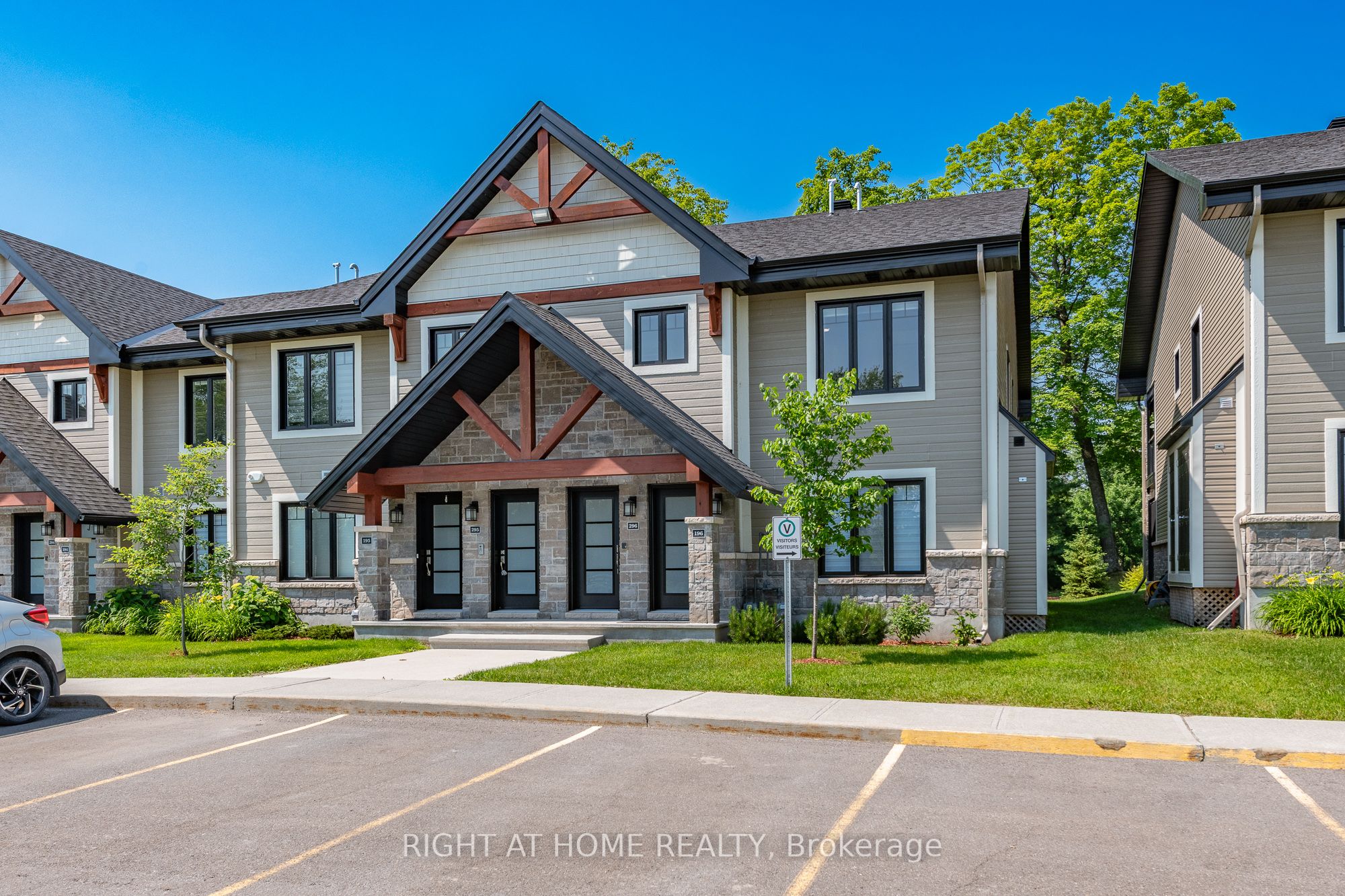 Photo 1 of 39 — 308 Masters Lane 296, Clarence-Rockland, ON K4K 0L3