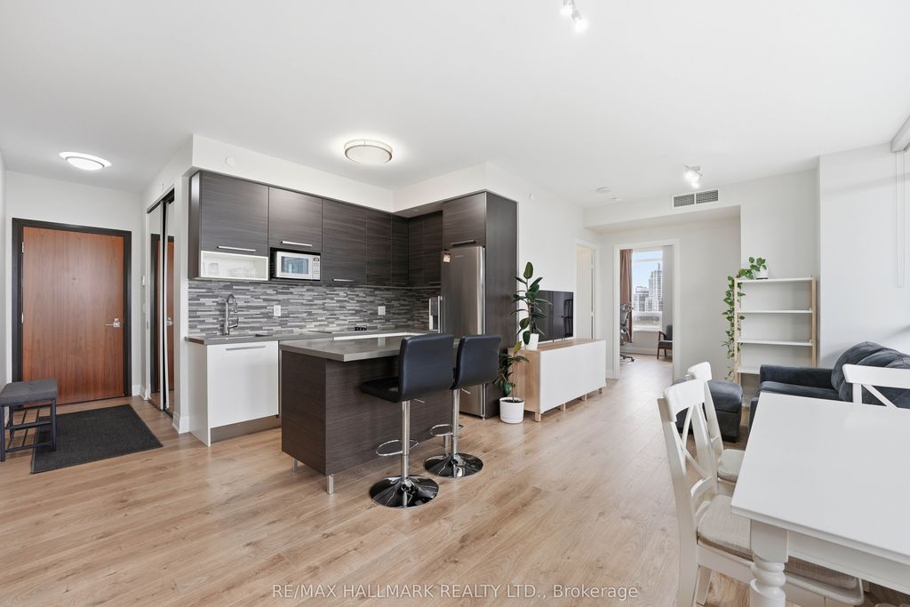 Photo of 36 Park Lawn Road #10, Toronto, ON M8Y 0E5 (MLS # W13064516)
