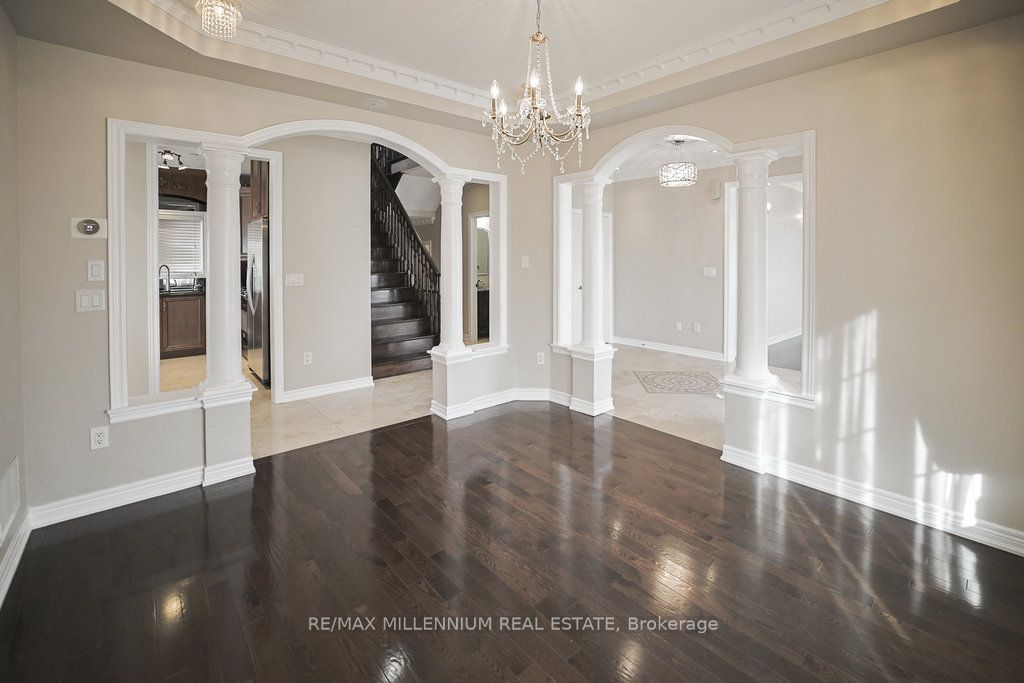 24 Prince Edward Boulevard