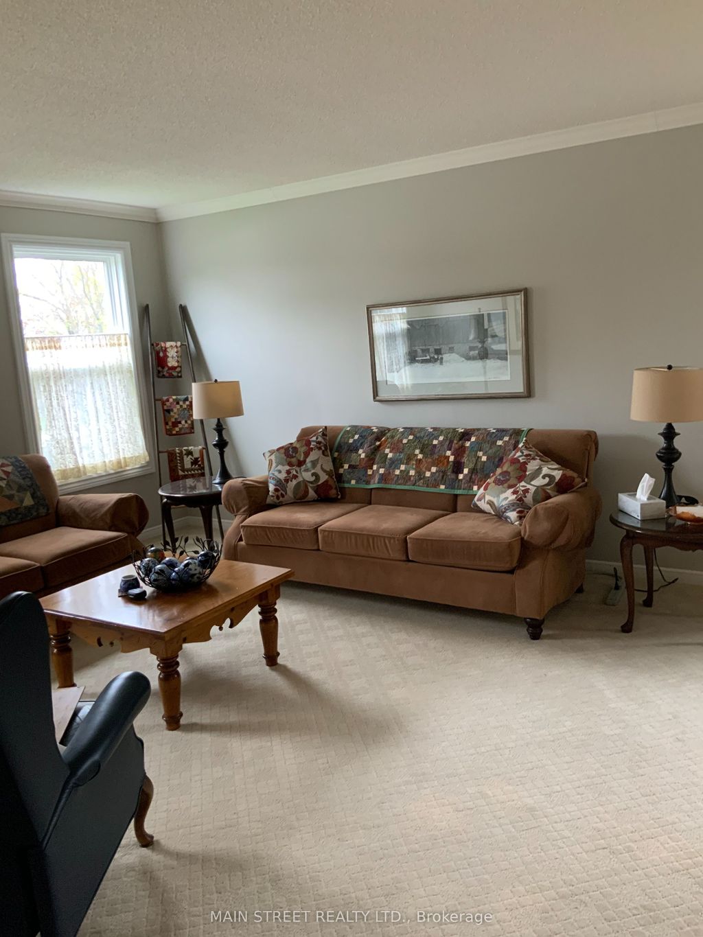 Photo of 32 Centre Road, Uxbridge, ON L9P 1A7 (MLS # N13139288)