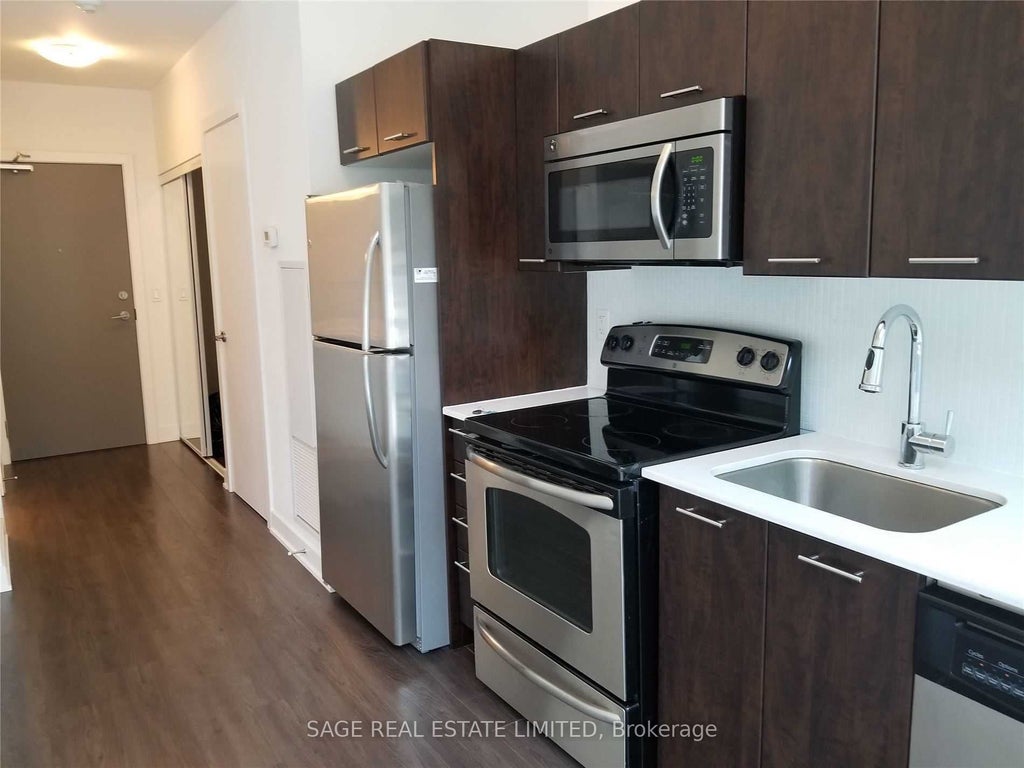 Photo of 169 Fort York Boulevard #220, Toronto, ON M5V 0C8 (MLS # C13546788)
