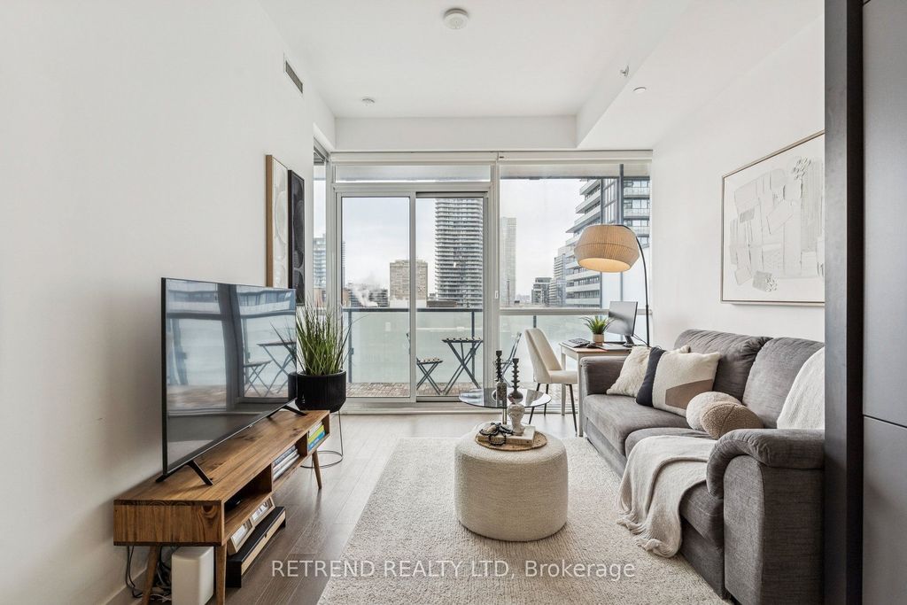 Photo of 15 Grenville Street #3006, Toronto, ON M4Y 0B9 (MLS # C12796274)