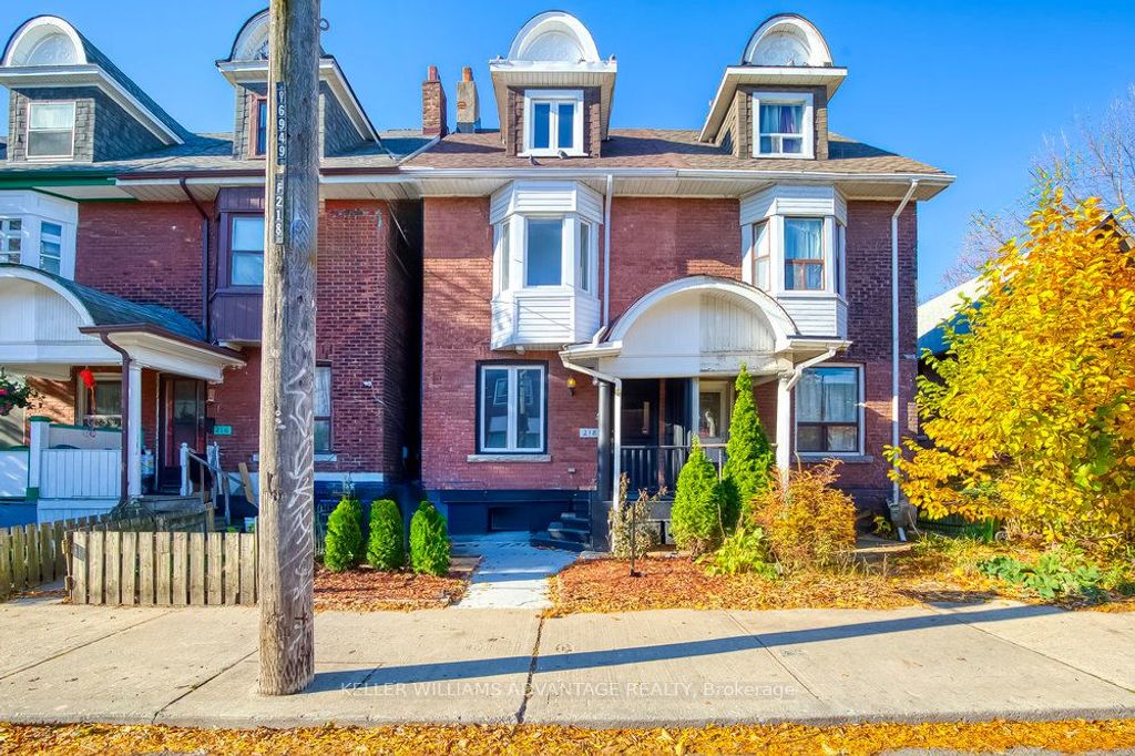 Photo of 218 Broadview Avenue, Toronto, ON M4M 2G5 (MLS # E12381690)