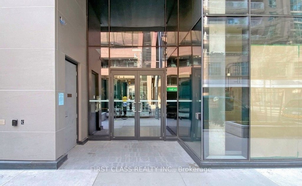 Photo of 25 Richmond Street E #1204, Toronto, ON M5C 1N7 (MLS # C13333052)