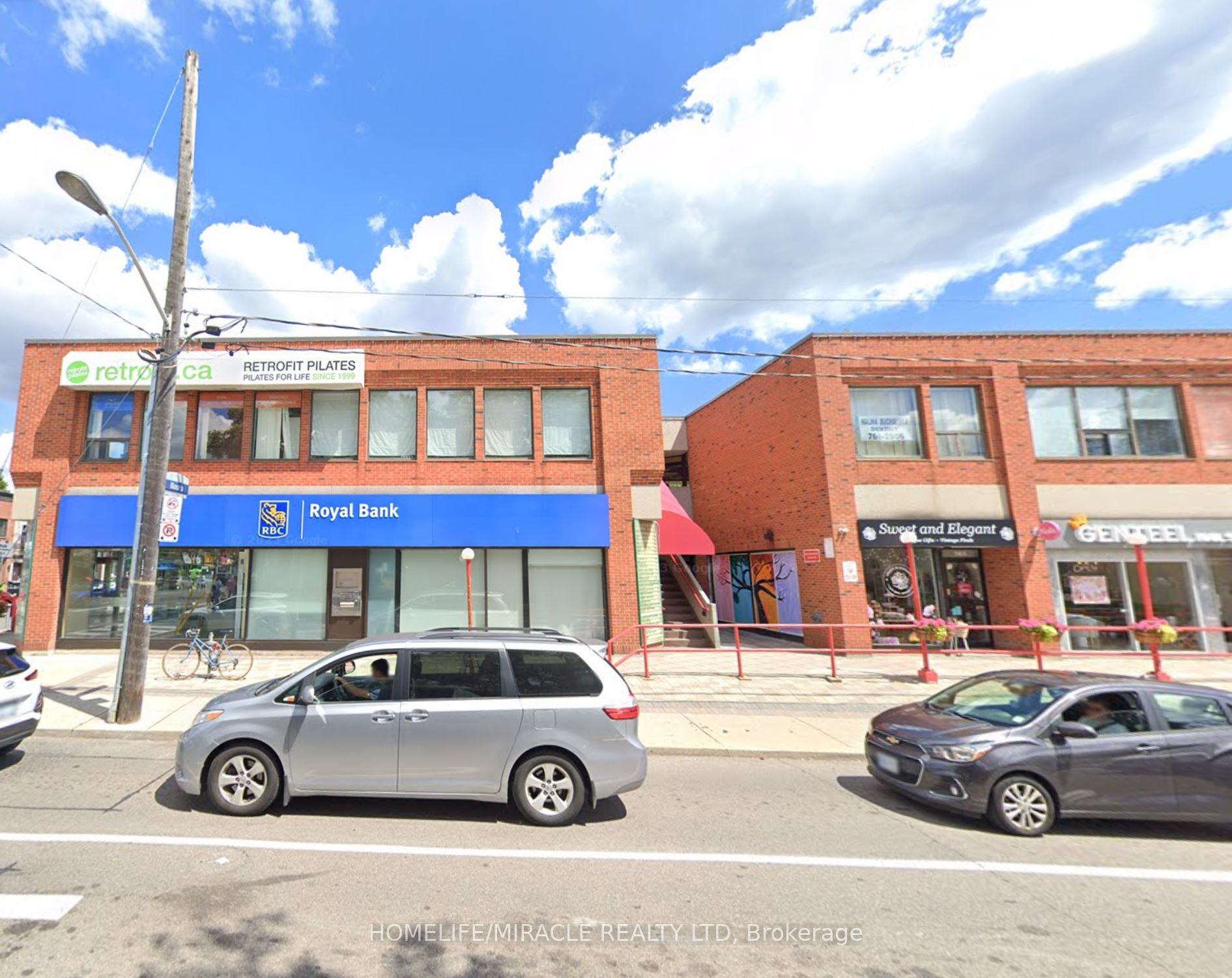 Photo 1 of 19 — 2323 Bloor Street W 8, Toronto, ON M6S 4W1